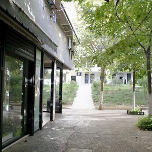 Deluxe Studio